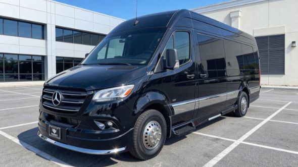 10 passenger sprinter van las vegas