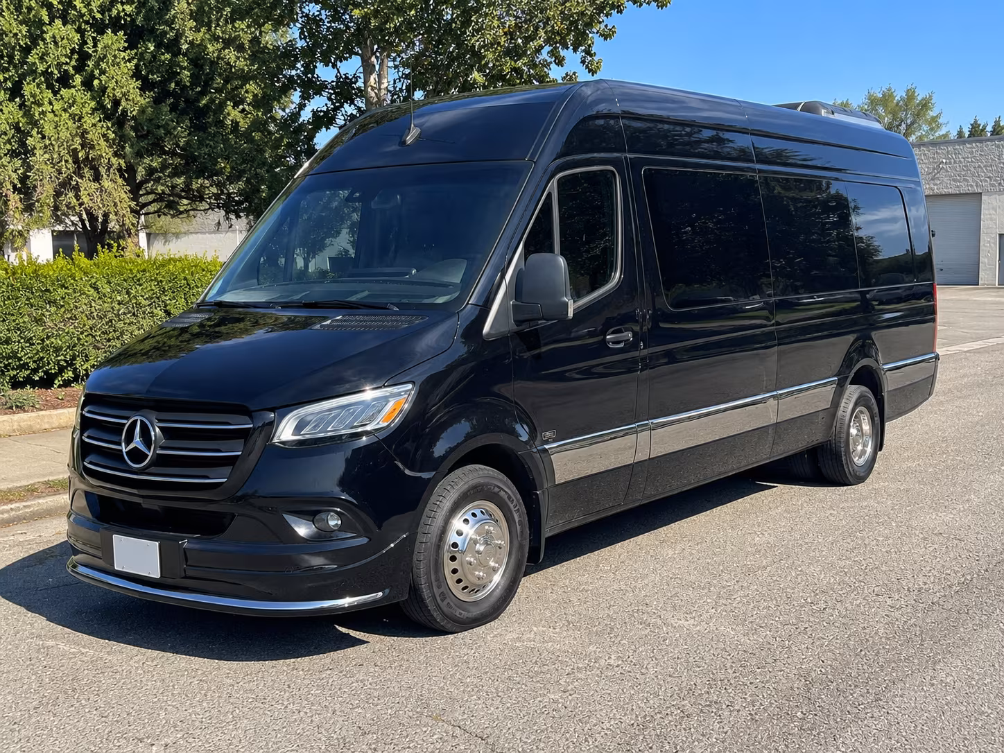 las vegas 20 passenger sprinter van